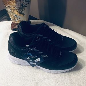 Fila Black Sneakers